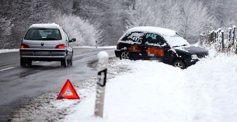 Unfälle bei Glatteis Unfälle bei Glatteis