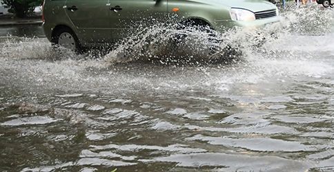 Überschwemmung, Auto Überschwemmung, Auto